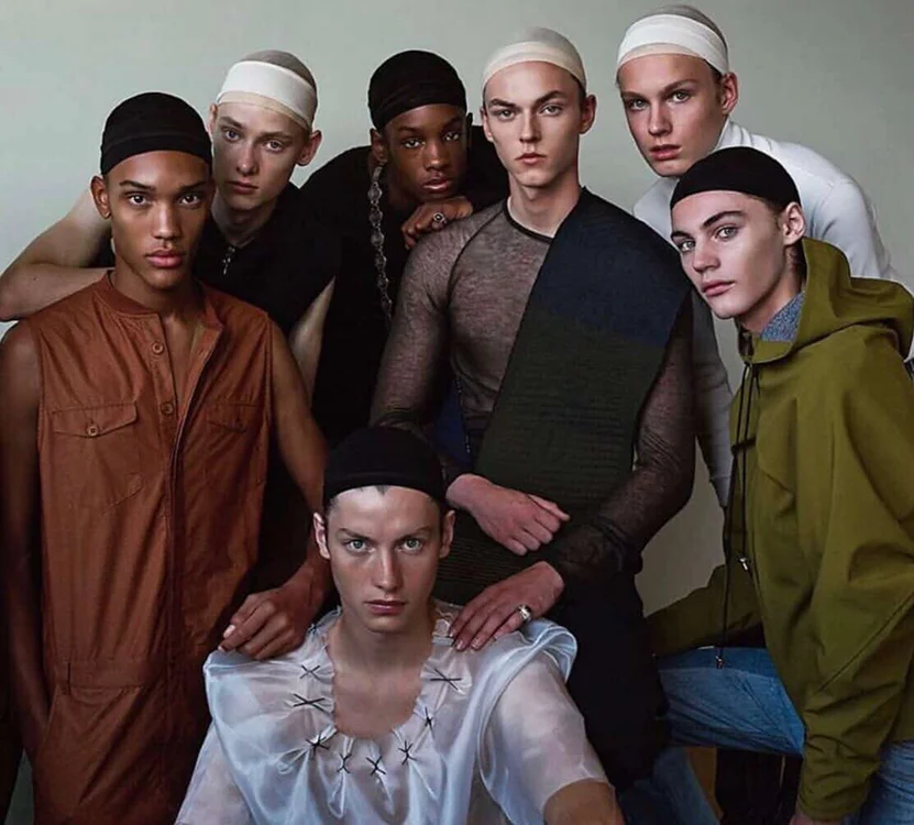Moam Amsterdam × Mendo Books