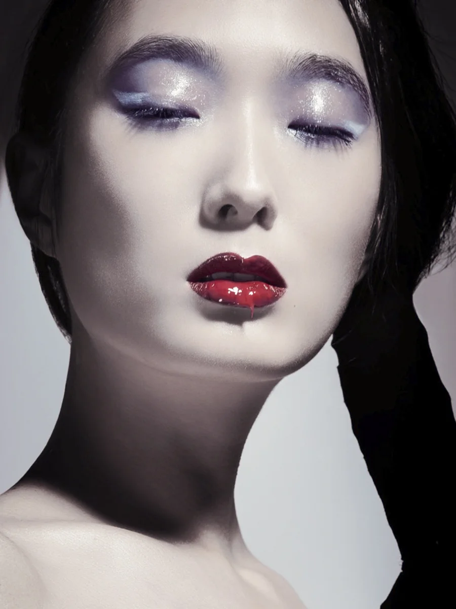 Yunna Zang — Anekdote Magazine